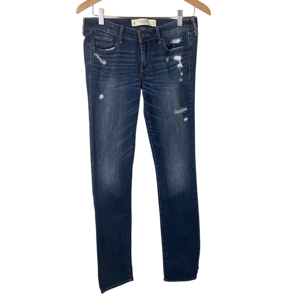 Abercrombie & Fitch The A&F Skinny Jeans Medium
Wash Distressed Denim Sz 4L
